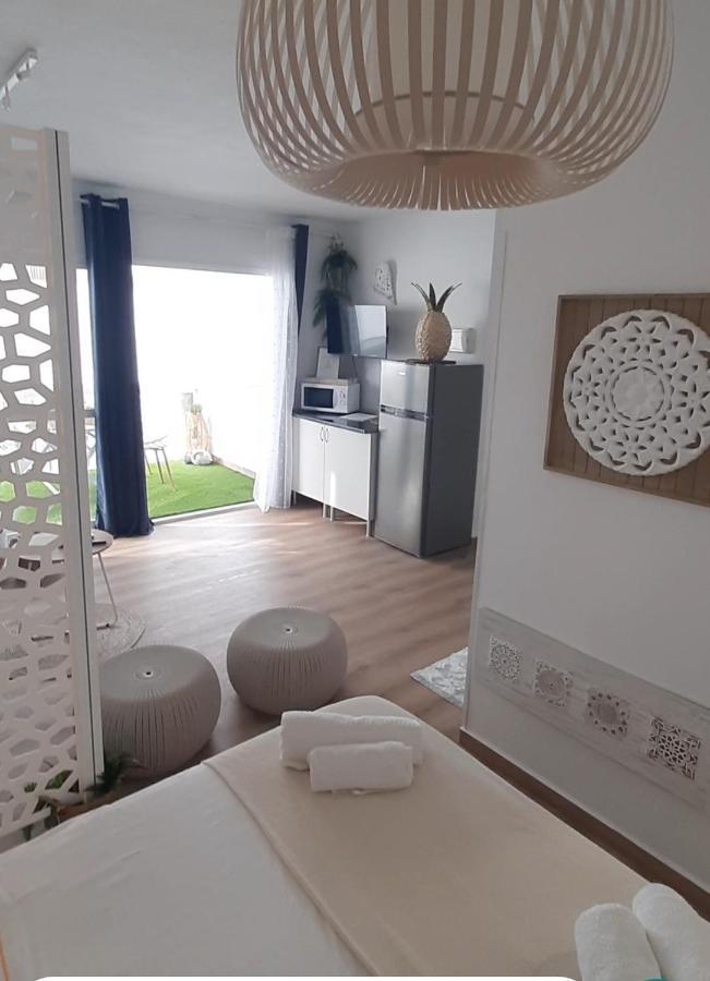 Fuengirola Apartment Carvajal Front Line Primera Linea Exterior photo